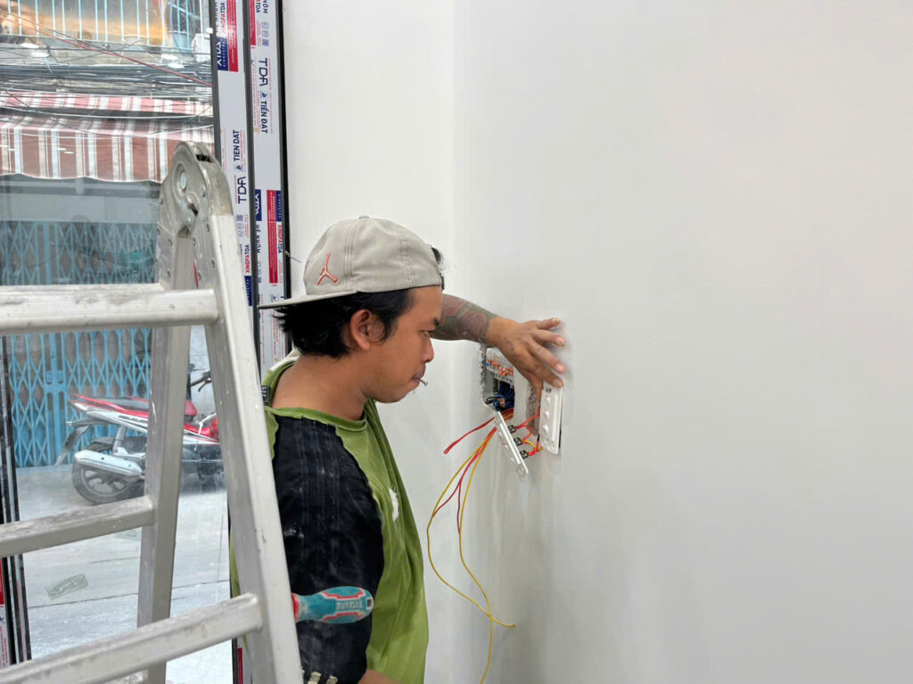 Sửa Điện Nước Tại Nhà Quận 11– Uy Tín Số 1 – Giá 150.000đ thợ sửa điện nước tại nhà quận 11, thợ giỏi, phục vụ 24/7